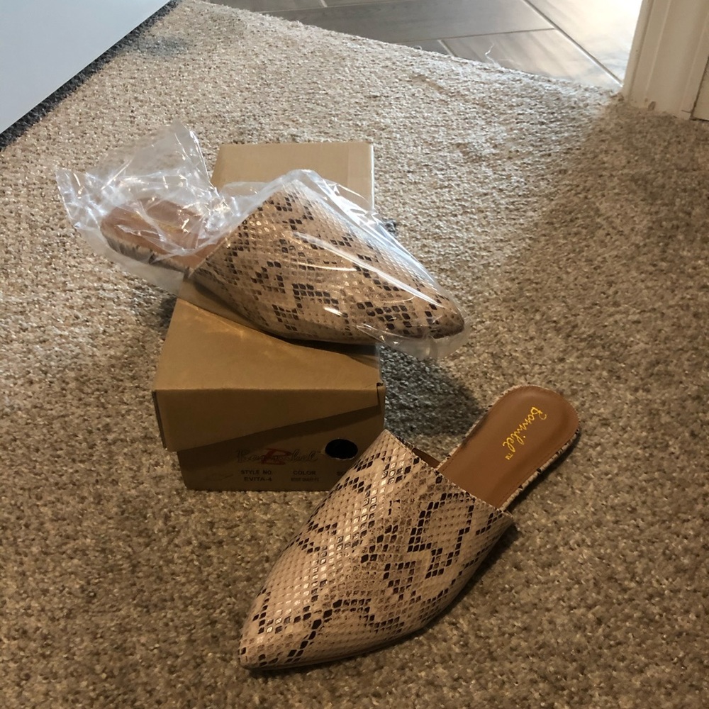 Snakeskin slides